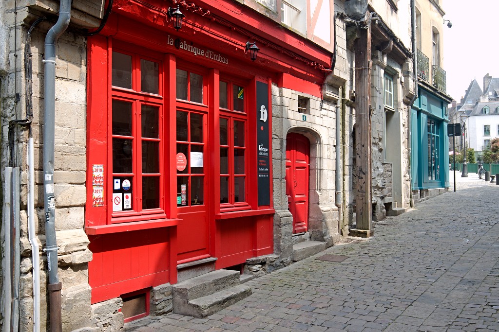 vitre bretagne frankrijk france hdr vilaine vestingstad kerk Notre-Dame olv notre dame chateau kasteel